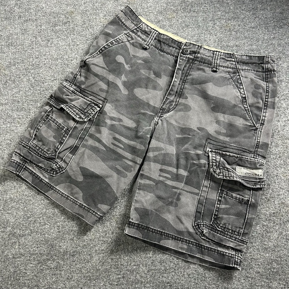 UNIONBAY Cargo Shorts Mens 34 Gray Camo Cotton Multi Pocket Casual Army